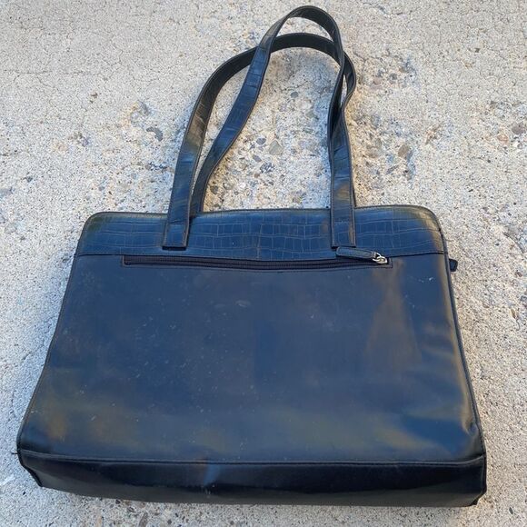 BUXTON GENUNE LEATHER BAG - Picture 1 of 12